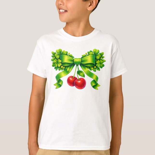Lucky Clover Bow with Cherries Green Design T Shirt (Framsida)
