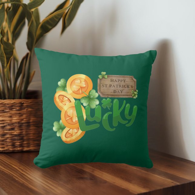 Lucky Coin Throw Pillow Kudde (Skapare uppladdad)