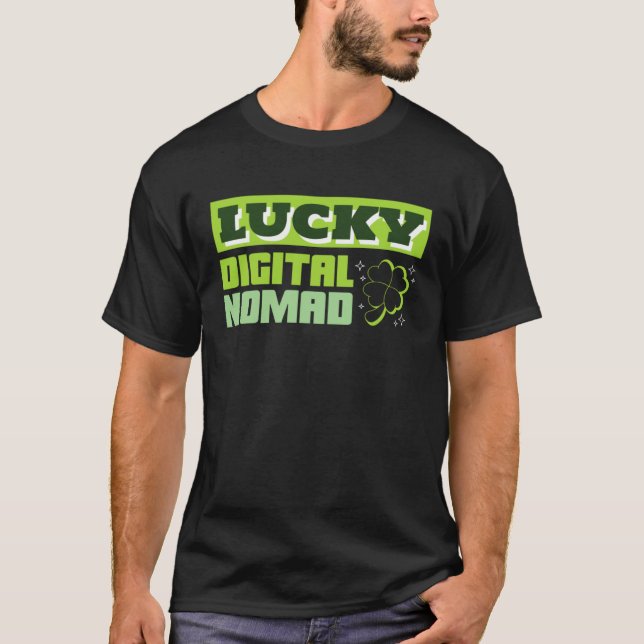 Lucky Digital Nomad St Patrick-Day Abroa T Shirt (Framsida)