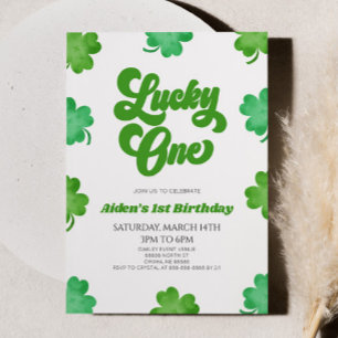 Lucky En Grönt Shamrock Klöver 1:a födelsedagen Pa Inbjudningar