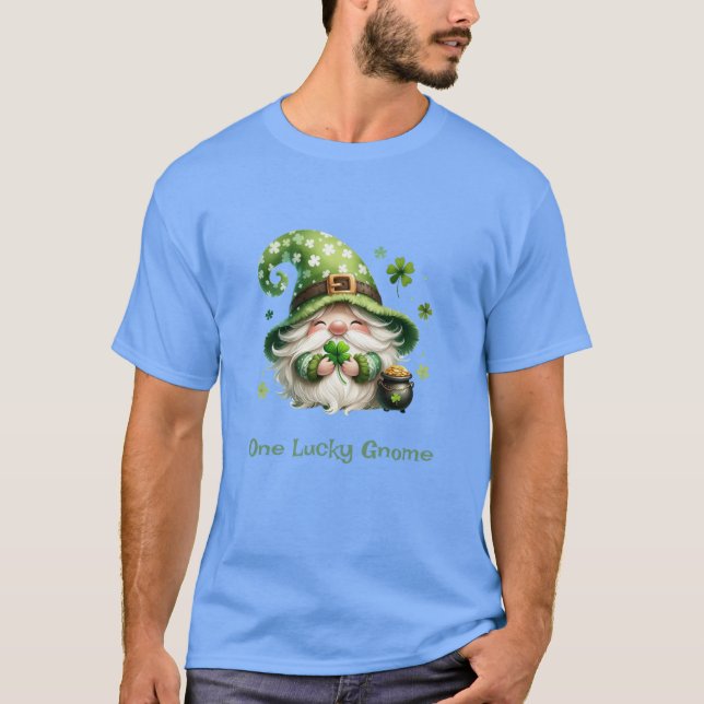 Lucky Gnome - St. Patrick's Day Gnome Shamrocks T Shirt (Framsida)