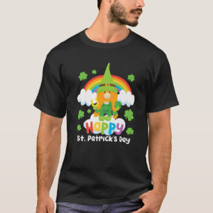 Lucky Gnome St patricks day Lucky Horseshoe Cute R T Shirt