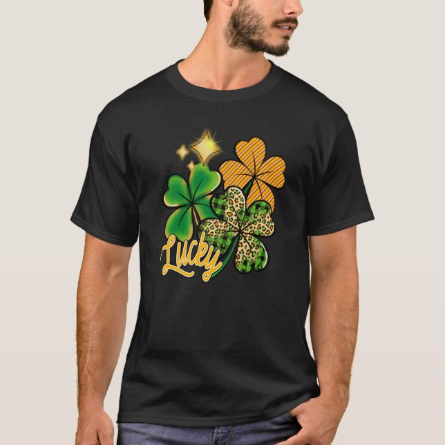 Lucky Green Irish Plaid Shamrock St Patrick's Day  T Shirt (Framsida)