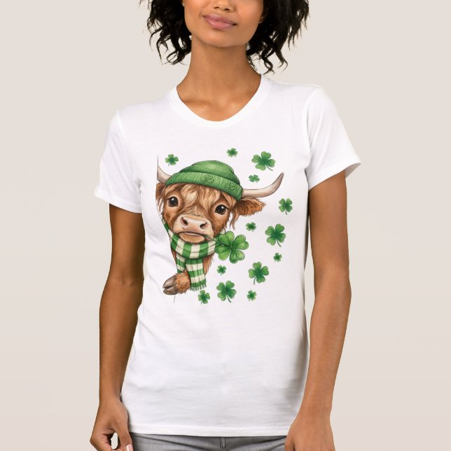 Lucky Highland Cow T Shirt (Framsida)
