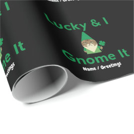  Lucky & I Gnome Det Roligt Sarcasticst Cat St Pat Presentpapper
