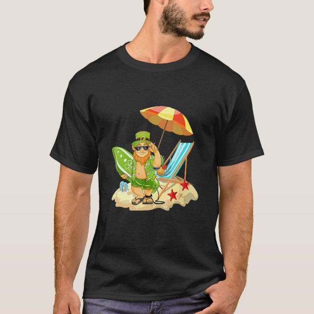 Lucky Irish Leprechaun Hawaiian Surfing St Patrick T Shirt (Framsida)