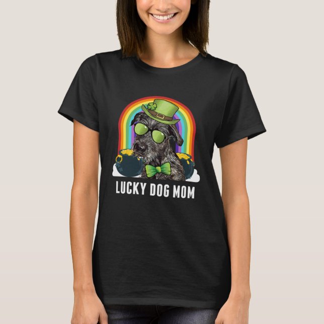 Lucky Irish Wolfhound Dog Mom St Patricks Day T Shirt (Framsida)