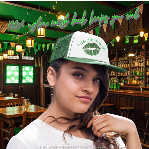 Lucky "Kiss Me I'm Irish" Glitter Lip Skriv ut Grö Keps