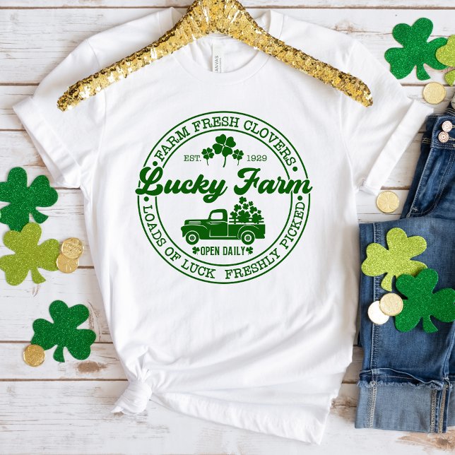 Lucky Klöver Farm St. Patrick's Day T-Shirt (Skapare uppladdad)