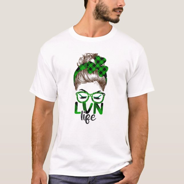 Lucky Lvn St patricks day Irish Shamrock Nurse T Shirt (Framsida)