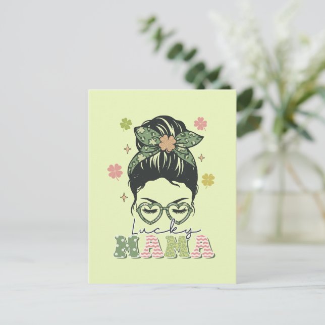 Lucky Mamma - Messy Bun - Klöver St. Patrick's Vykort (Stående Fram)