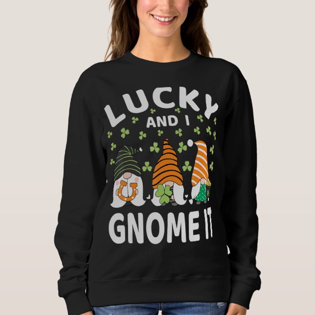 Lucky och jag får St patrick's day Gnomes Irish T Shirt (Framsida)