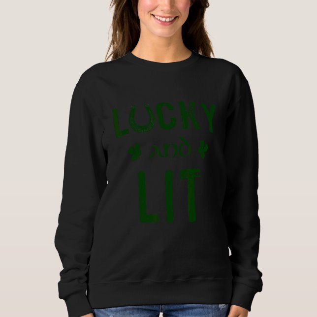 Lucky och Lit Funny St patrick's day T Shirt (Framsida)