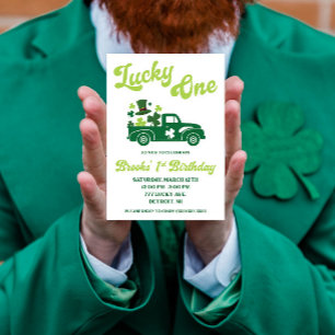 Lucky One, St. Patrick's Day Lastbil First Birthda Inbjudningar
