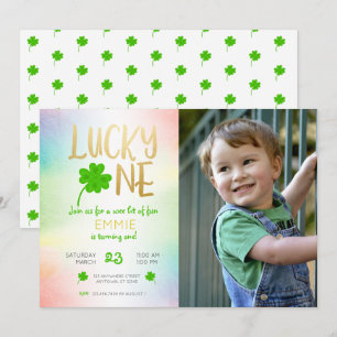 Lucky One St. Patricks Day Shamrock Photo Birthday Inbjudningar