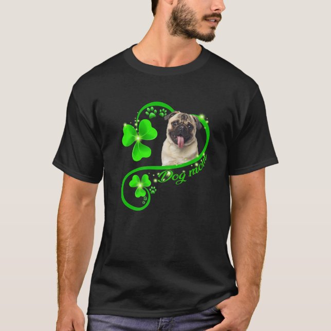 Lucky Pug Hund Älskare Shamrock St Patrick Day T Shirt (Framsida)