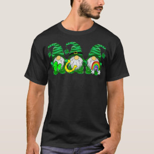 Lucky Rainbow Gnome Lycklig St patrick's day Kids T Shirt