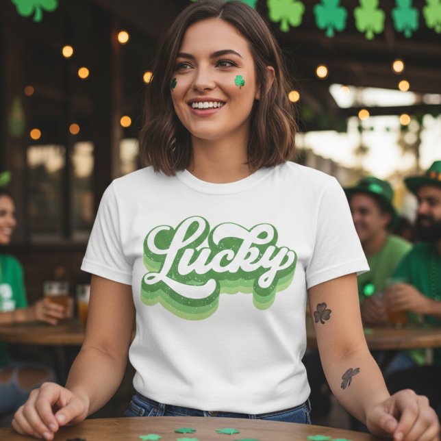 Lucky Retro Grönt och vit St patrick's day T Shirt (Lucky Retro Green And White St Patrick's Day T-Shirt)