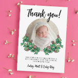 Lucky Rosa Klöver Photo Girl Baby Shower Tack Kort<br><div class="desc">Rosa fyrklöver tematisk flickdusch tack vare att du kortat personligen med ett foto av din nyfödda dotter för att tacka de gäster som kom till din lyckliga karmbabydusch med fotot av din baby, med handritade illustrationer av fyra blommor från löv klöver och rosa klöver. Tack för att du fick ett...</div>