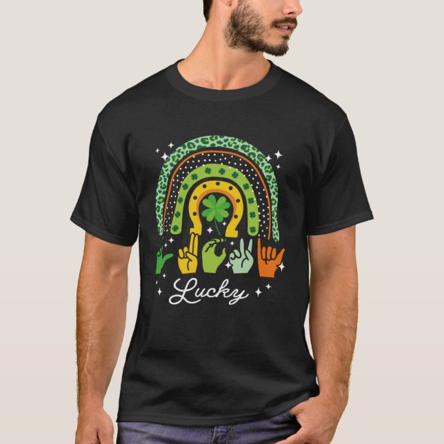 Lucky Sign Language Deaf St Patrick s Day Irish AS T Shirt (Framsida)