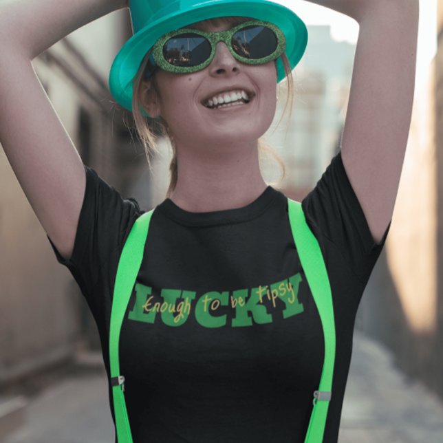 Lucky Tipsy Tee (Skapare uppladdad)