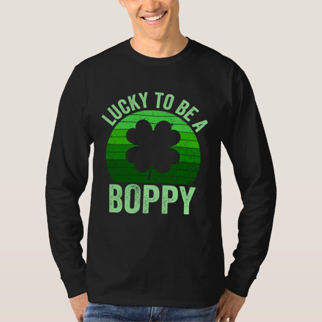 Lucky To Be Poppy Leprechaun Shamrock St Patricks  T Shirt (Framsida)