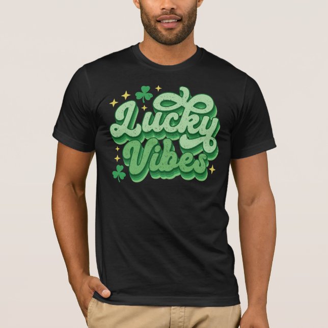 Lucky Vibes Klöver Grönt Festive Graphic T Shirt (Framsida)