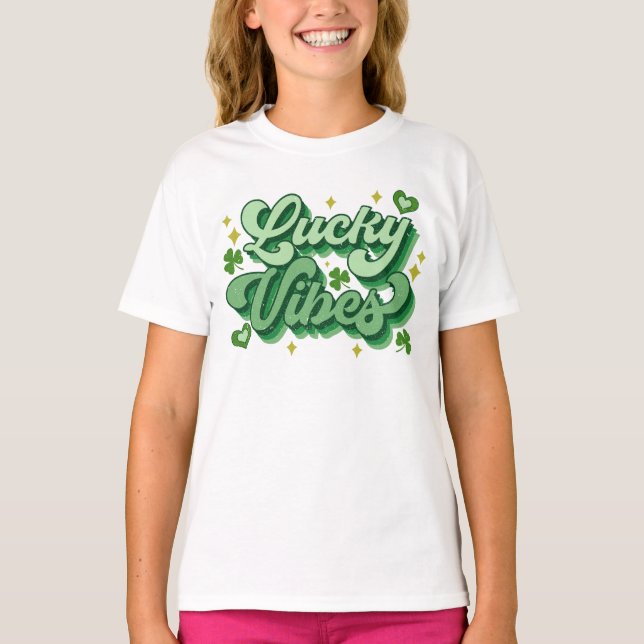 Lucky Vibes St patrick's day T Shirt (Framsida)