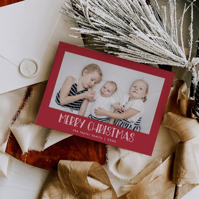 LUCY Mörk Red Family Photo Festive God jul Julkort (LUCY Dark Red Family Photo Festive Merry Christmas Holiday Card)