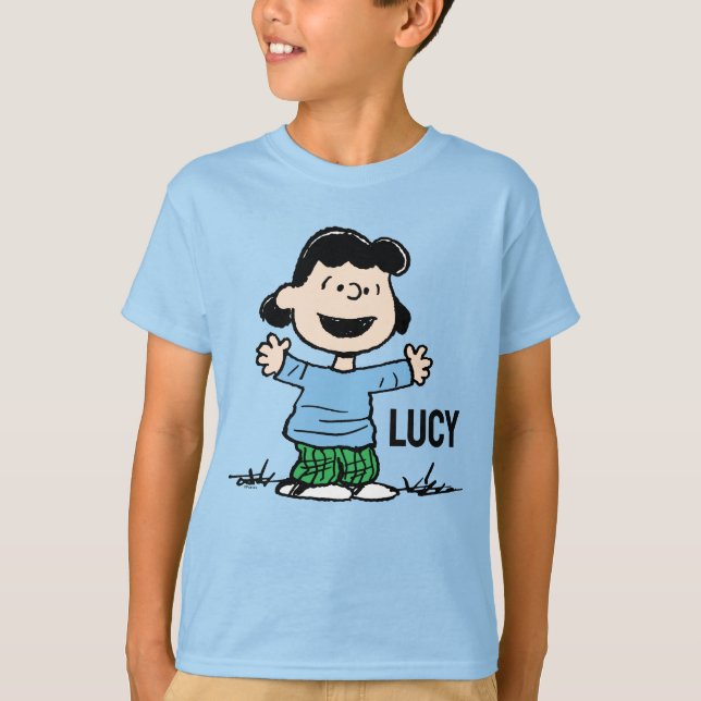 Lucy With Arm Wide T Shirt (Framsida)