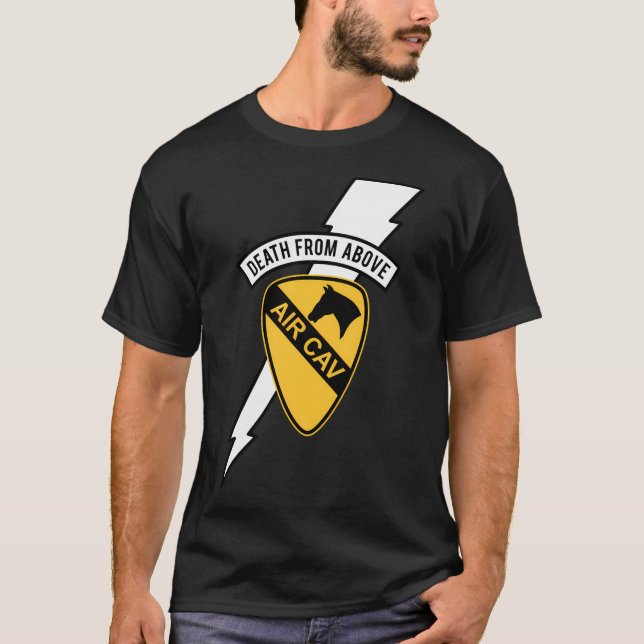 Luft Cavalry Helicopter Badge 1St Cav Div Död för T Shirt (Framsida)