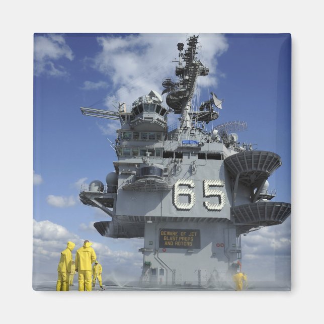 Luft departement Sailors testar sprinklersystemet Magnet (Framsidan)