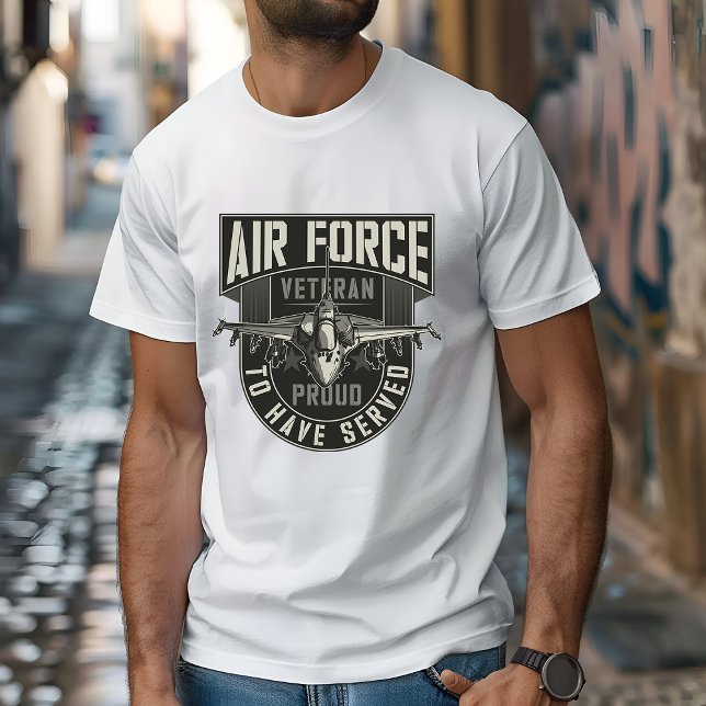 "Luft Force Veteran" som har arbetat T Shirt (Skapare uppladdad)