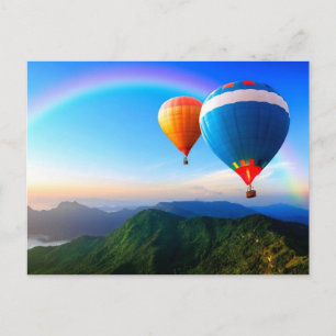 luftballonger över bergens regnbågsvykort vykort