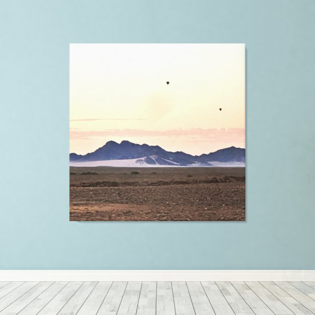 Luftballonger över Sossusvlei Canvastryck (Insitu (trägolv))