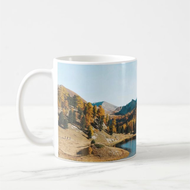 LUFTFOTOGRAFI PÅ KONKRET VÄG KAFFEMUGG (Vänster)