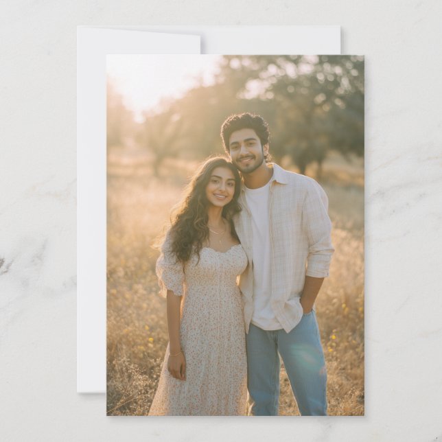 Lugn Beige Blommig Foto Inbjudningar (Framsida)