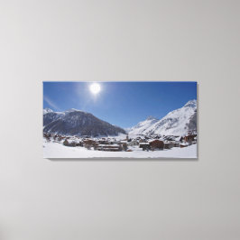 Lugn i en by Vald'Isere Canvastryck