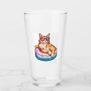 Lugn katt sommarvibbar � Rolig katt vid poolen Glaskopp