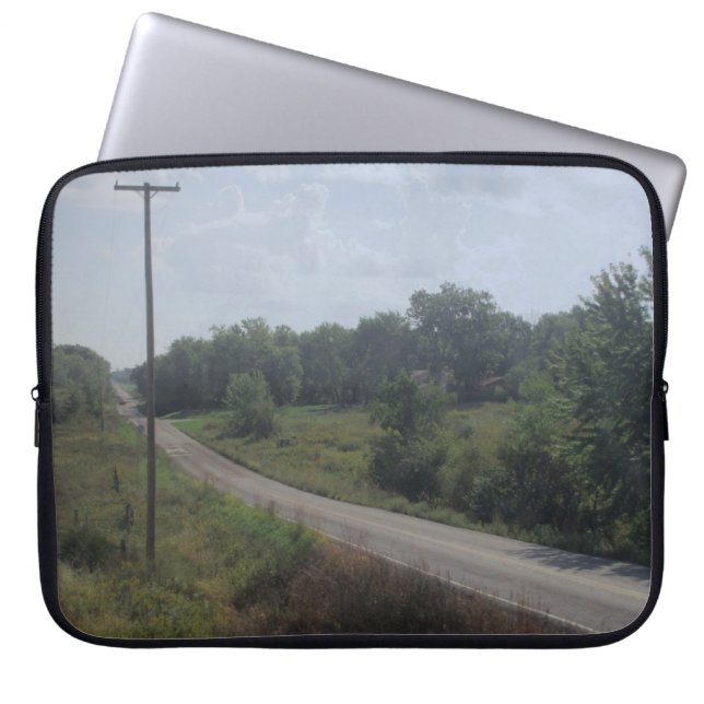 Lugn Landsväg Laptop Fodral (Framsidan)