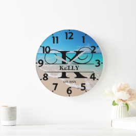 Lugn Ocean Beach K Monogramm Stor Klocka