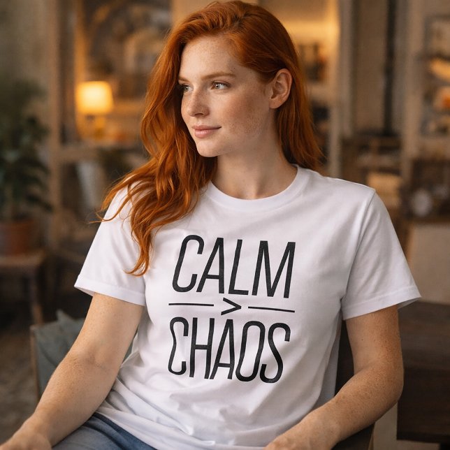 Lugn Över Kaos Minimal Typografi Tröja (Skapare uppladdad)