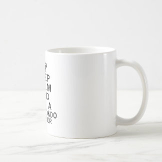 Lugna behålla och kramTaekwondo kämpe Kaffemugg