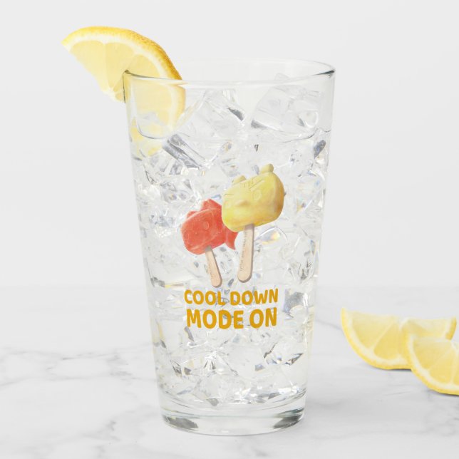 Lugnande läge aktiverat: Järn T & Kanin tjej-glass Glaskopp (Framsida Ice)