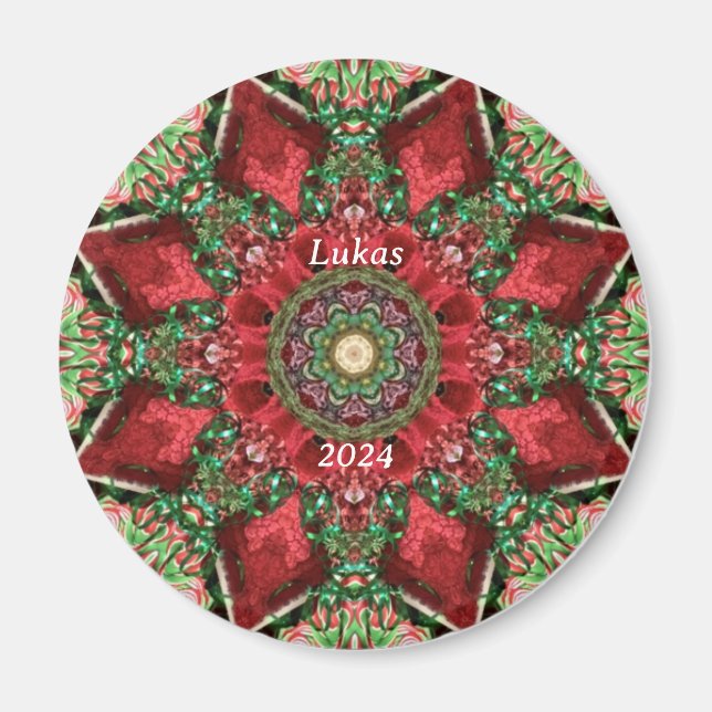 LUKAS 2024 ~ Red, Grönt and Gult Kaleidoscope ~ Magnet (Framsidan)