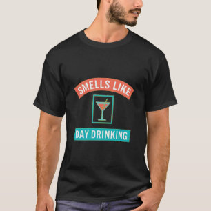 Luktar som dags att dricka Roligt cocktail dricka T Shirt