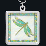 Lumined Pastel Dragonfly av Vanna Lam Silverpläterat Halsband<br><div class="desc">Skapat av Vanna Lam är denna luminösa dragonfly målad i pastel färg. Ni kanske inte tycker om det,  men det är ändå en fantastisk skapelse. Beställ utskriften idag!</div>