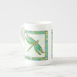 Luminös Pastel Dragonfly av Vanna Lam Benporslin Mugg
