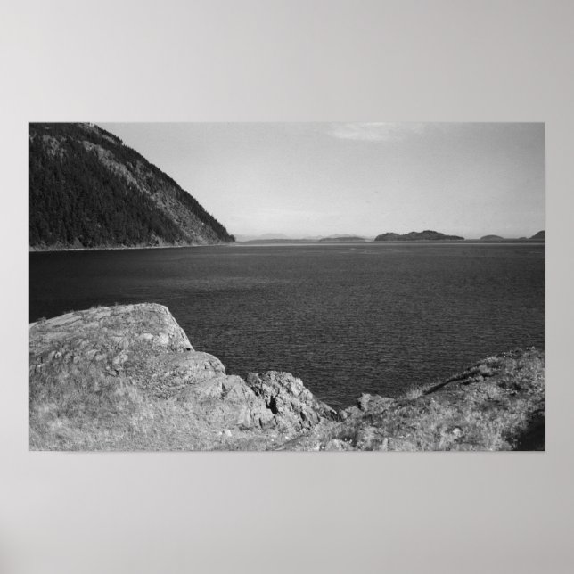 Lummi Island, WA - View from Lummi Sten Poster (Framsidan)