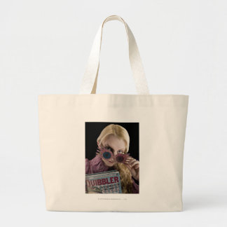 Luna Lovegood Peeks over Glass Jumbo Tygkasse
